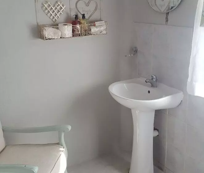 Majatalo Stoneybrooke Farm