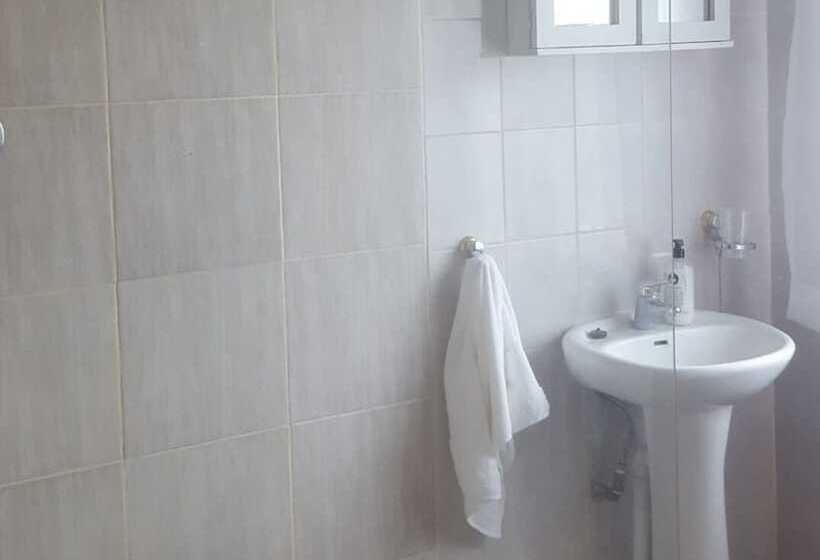 פנסיון Stoneybrooke Farm