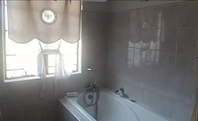 Majatalo Stoneybrooke Farm