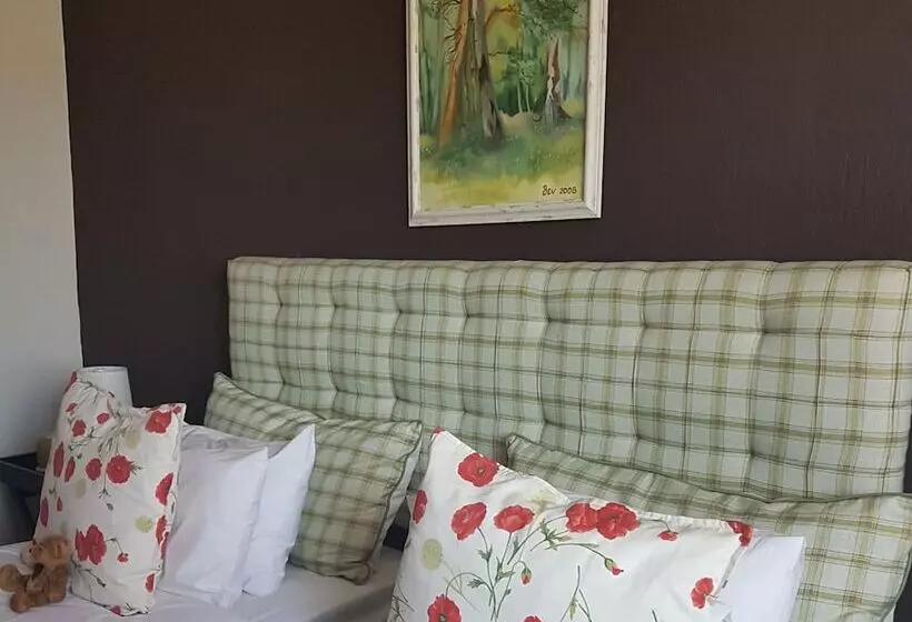 Majatalo Stoneybrooke Farm