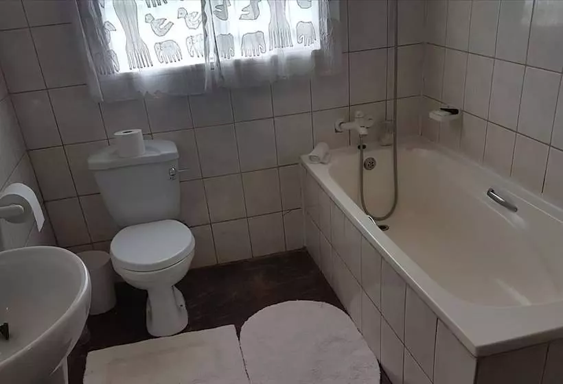 Majatalo Stoneybrooke Farm