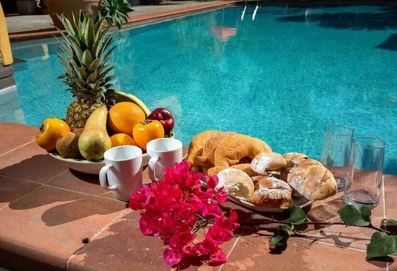 Majatalo Villa Amalia Resort