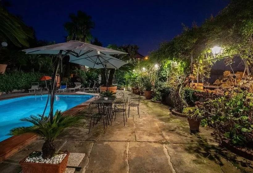 Majatalo Villa Amalia Resort