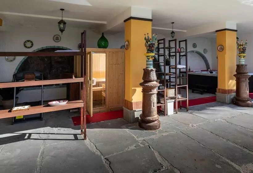 Majatalo Villa Amalia Resort