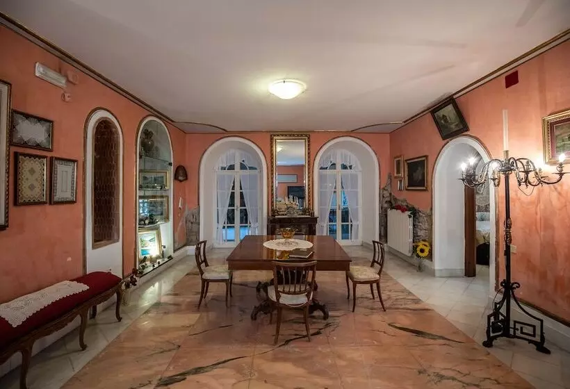 Majatalo Villa Amalia Resort