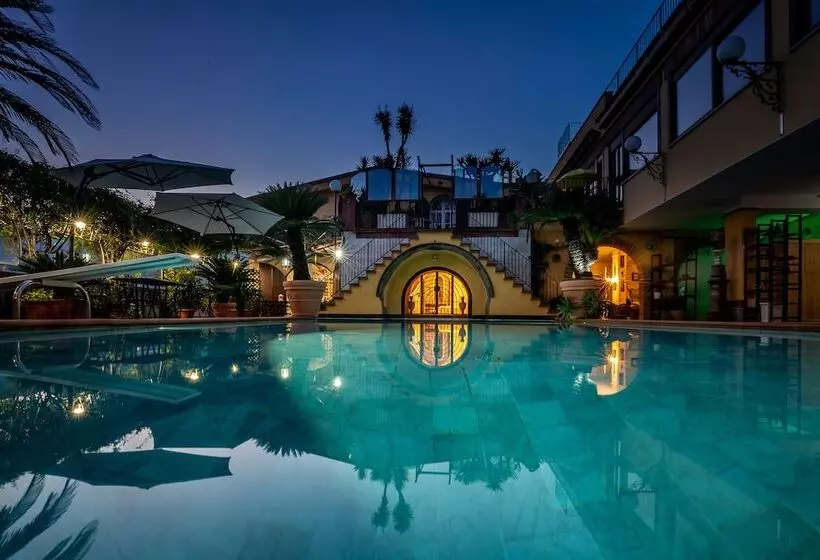 Majatalo Villa Amalia Resort