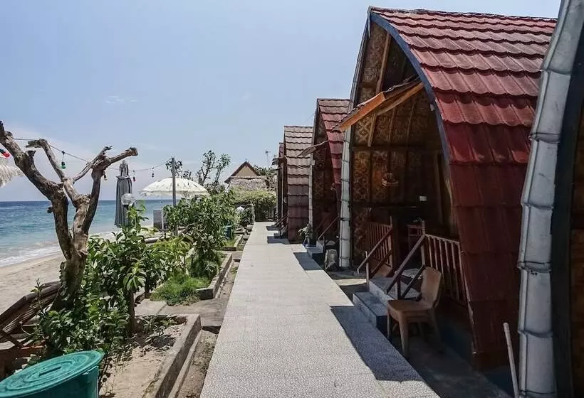 Road Beach Homestay