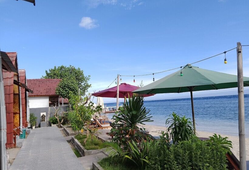 Road Beach Homestay