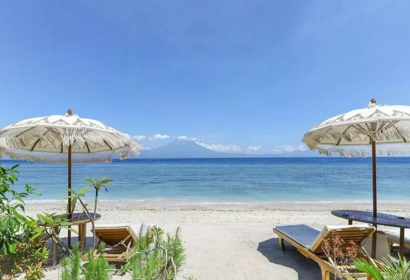 Road Beach Homestay