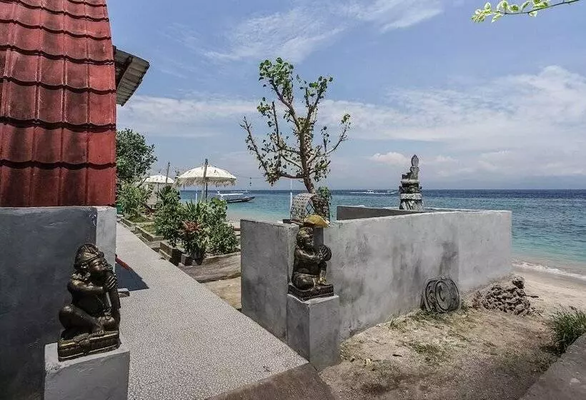 Road Beach Homestay