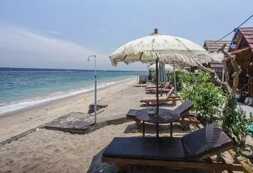 Road Beach Homestay
