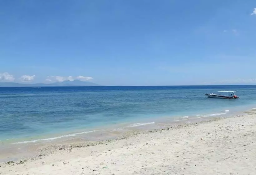 Road Beach Homestay