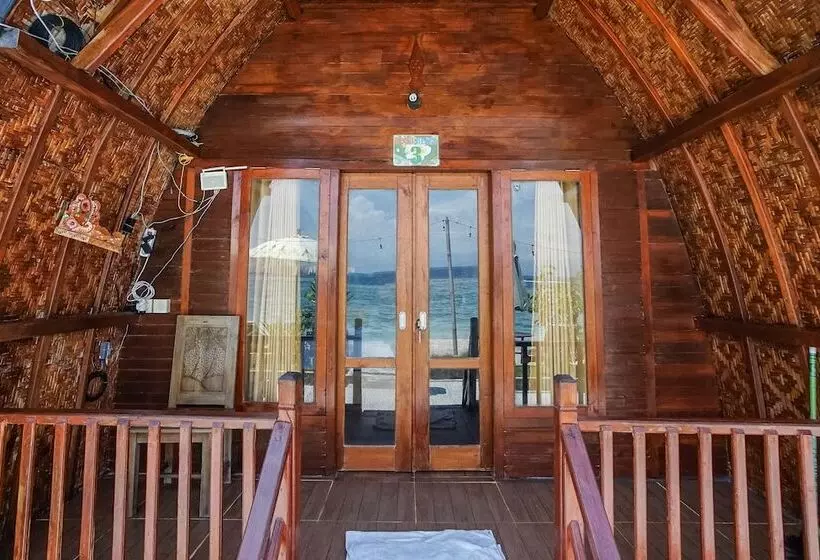 Road Beach Homestay