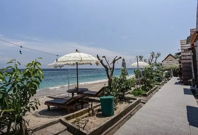 Road Beach Homestay