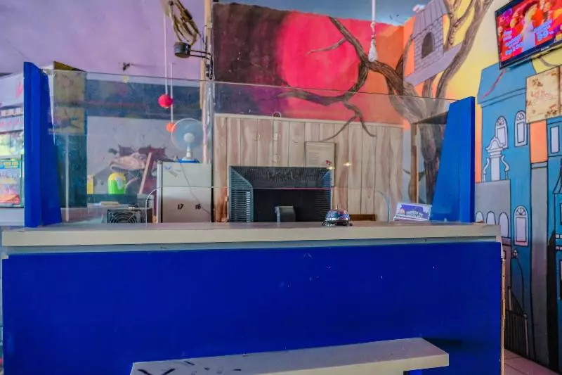 ユースホステル Spot On 1958 Asembagus Family