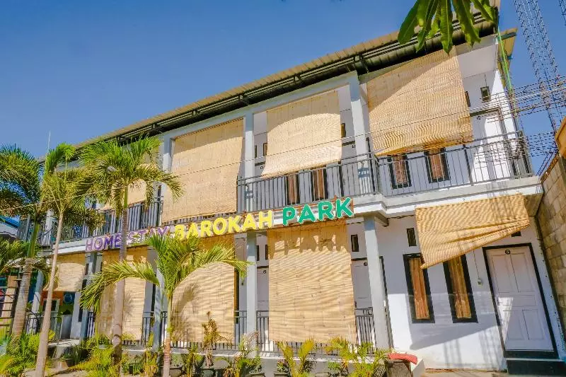 ユースホステル Spot On 1958 Asembagus Family