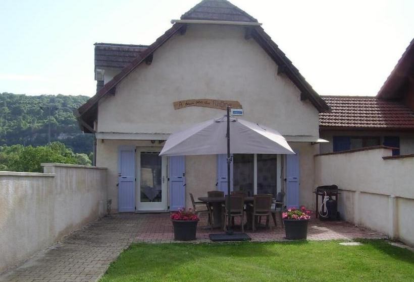 A Deux Pas Du Rhône