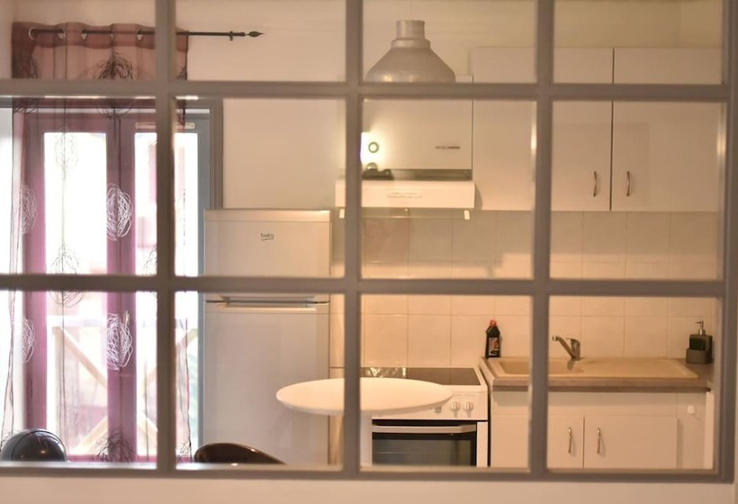 A Deux Pas Du Rhône