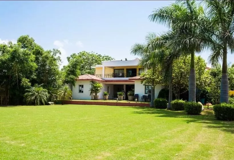 Asiatic Pride Resort