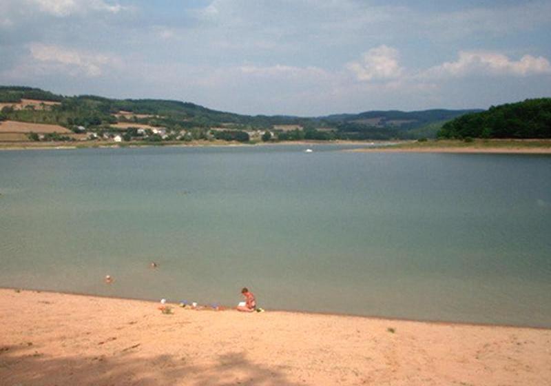 민박 Château De Poussignol