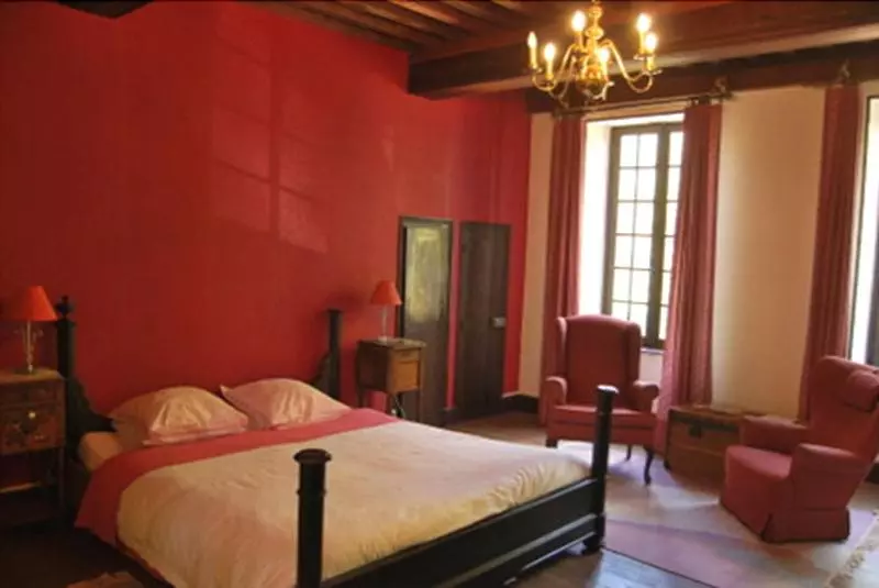 ベッドアンドブレックファースト Château De Poussignol