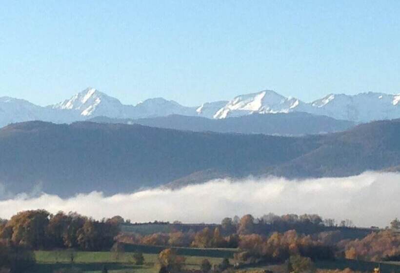 ベッドアンドブレックファースト Les Hirondelles