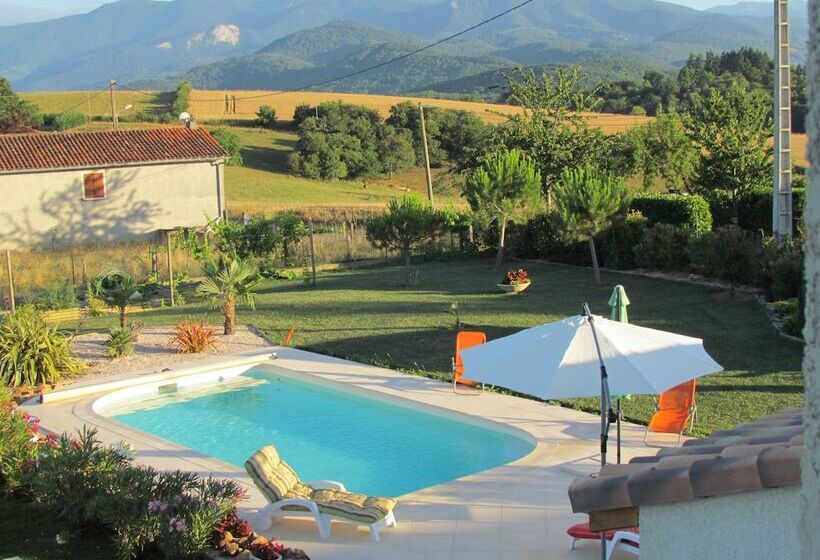 ベッドアンドブレックファースト Les Hirondelles