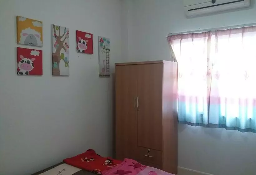 ホテル 7 Up Resort