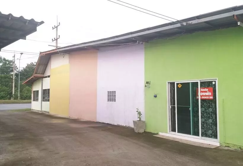 ホテル 7 Up Resort