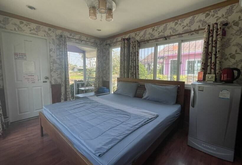 בית מלון כפרי Baan Bangwua Resort