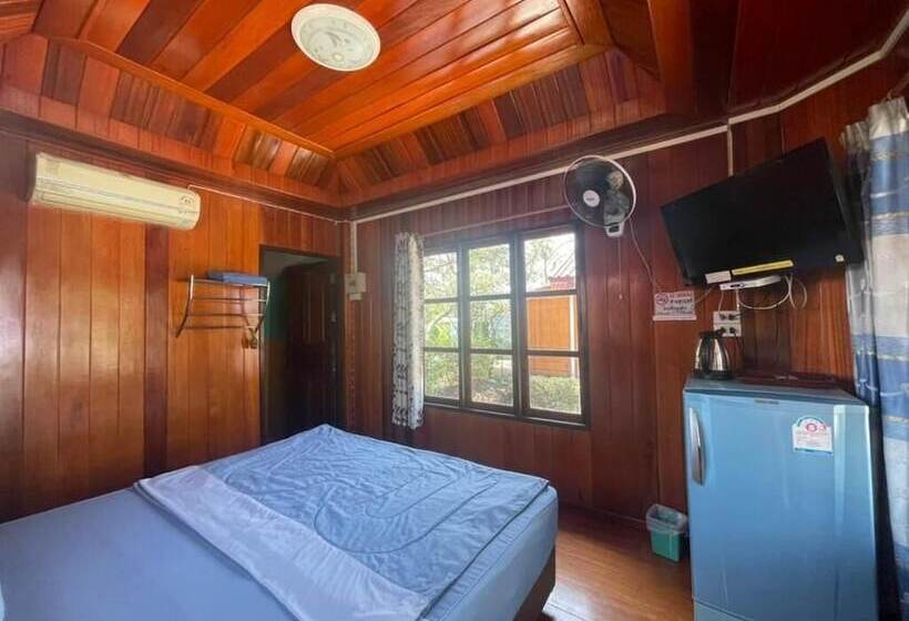 בית מלון כפרי Baan Bangwua Resort