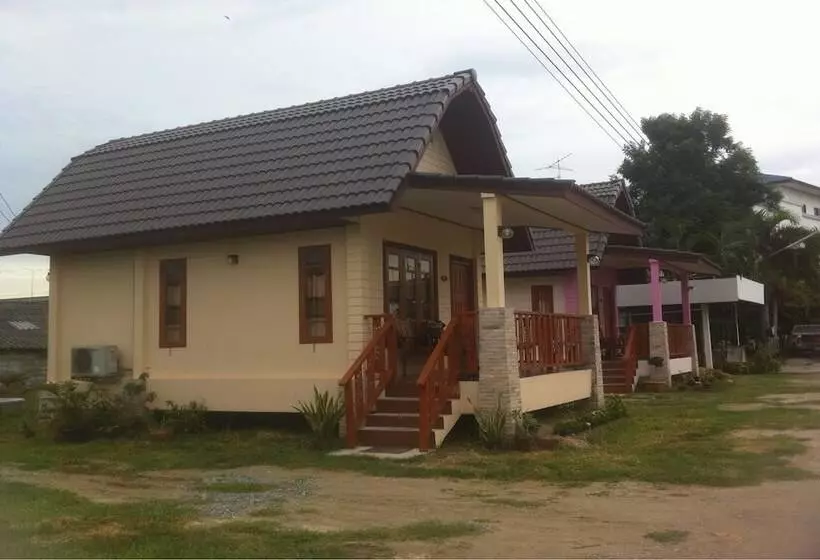 Hotelli Baan Bangwua Resort