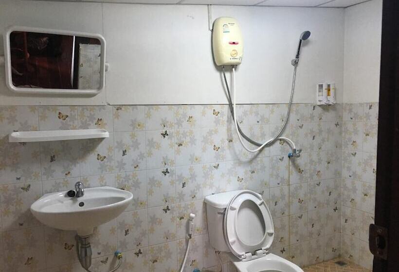 בית מלון כפרי Baan Bangwua Resort