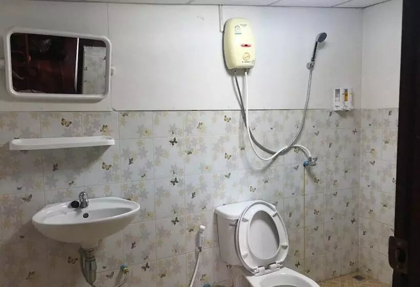 Hotelli Baan Bangwua Resort