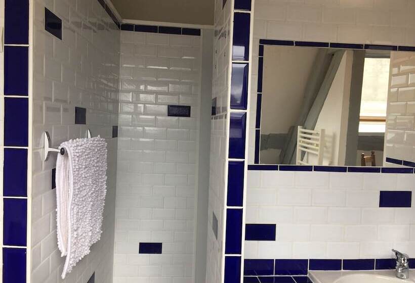 Отель Château D Harcelaines