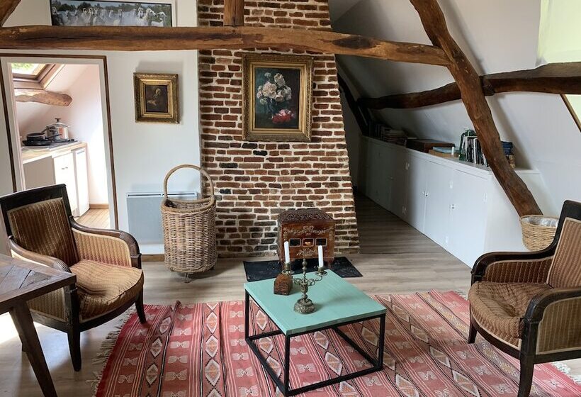 Отель Château D Harcelaines