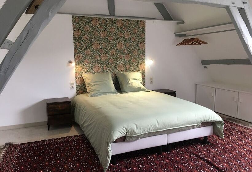 Отель Château D Harcelaines