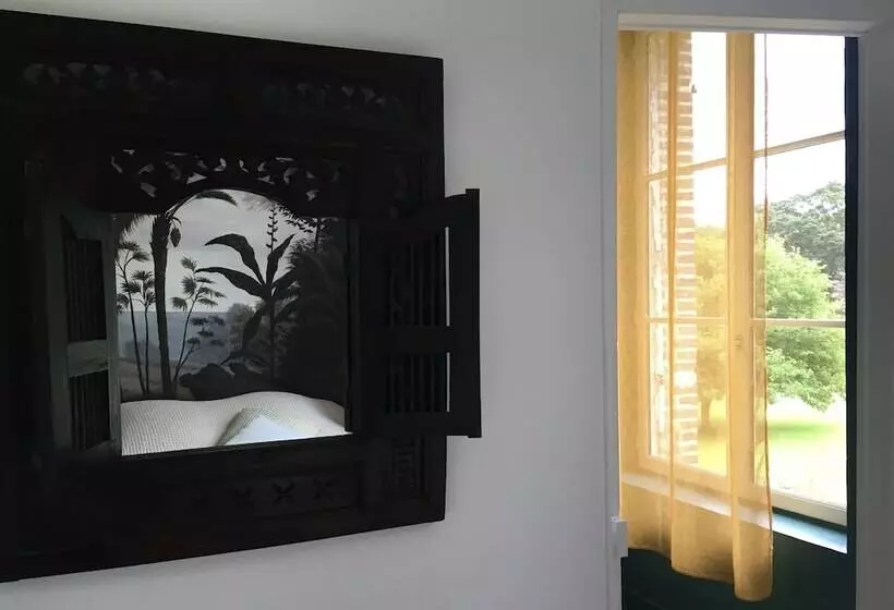 ホテル Château D Harcelaines