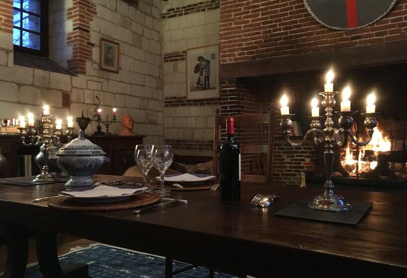 Отель Château D Harcelaines