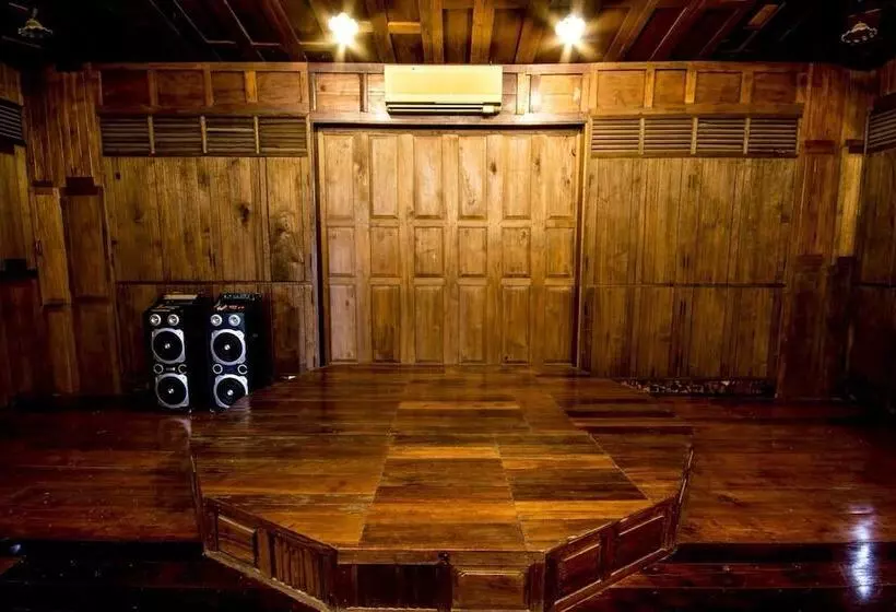 Hotelli Eve Ka Amp Resort