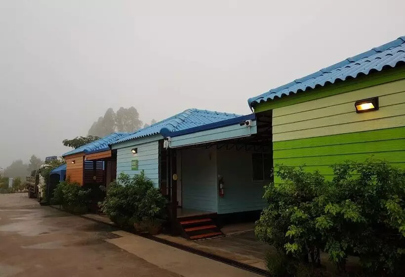 Hotelli Hi Tech Resort