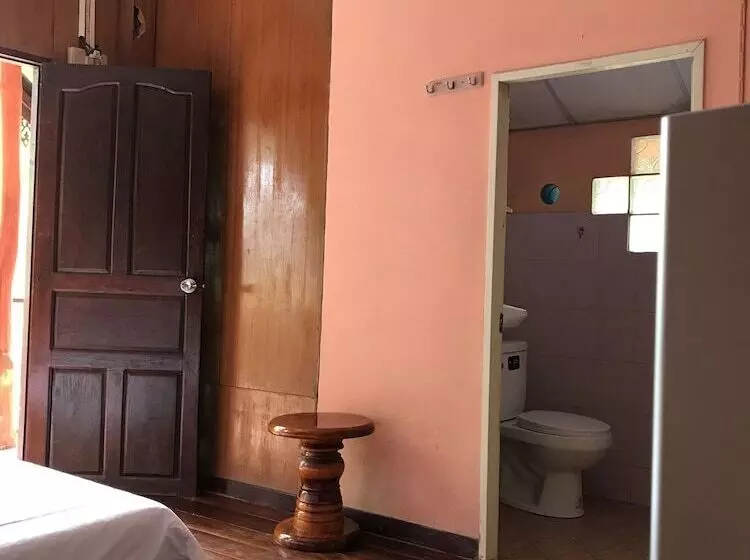 Hotelli Kong Tong Resort