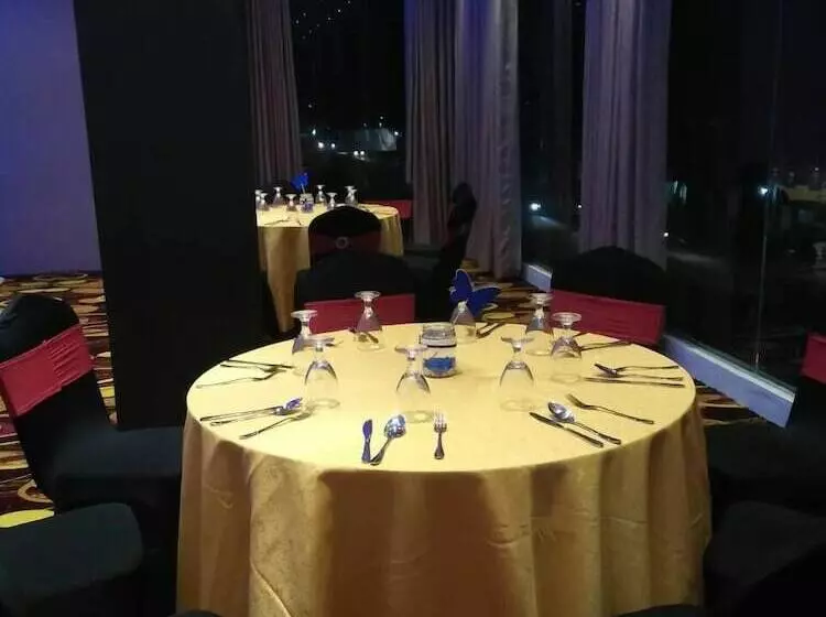 ホテル Randula Grand Venus