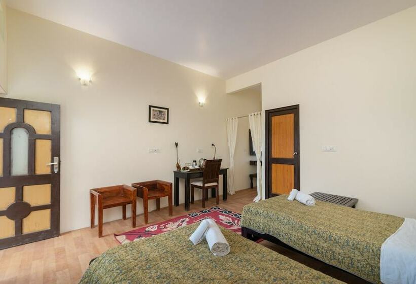 בית מלון כפרי Safari Camp Osian