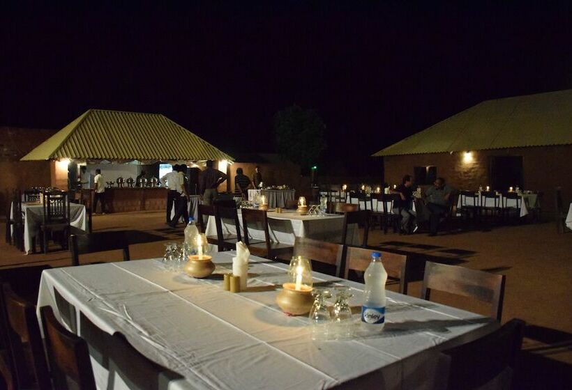 בית מלון כפרי Safari Camp Osian