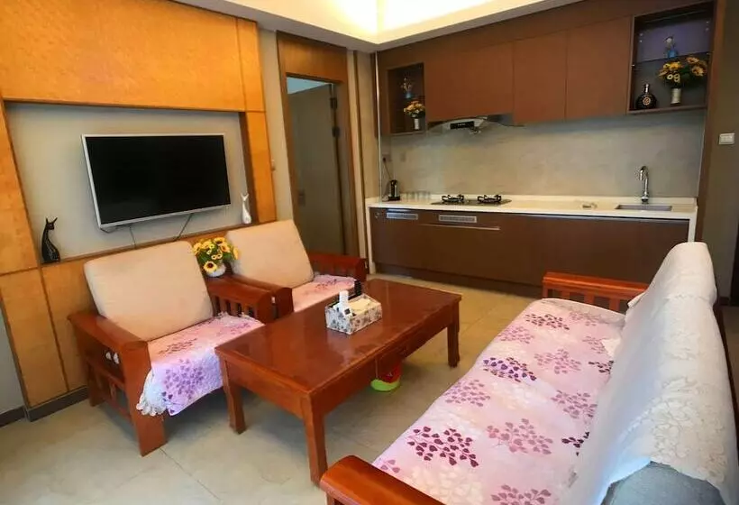 Hotelli Sanya Linglong Lulushun