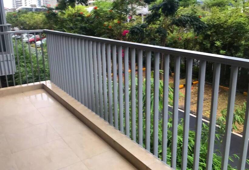 Hotel Sanya Linglong Lulushun