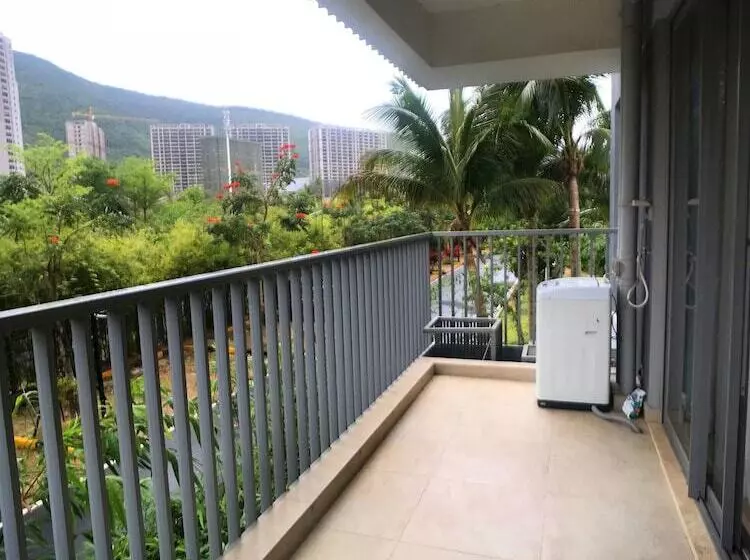 Hotelli Sanya Linglong Lulushun