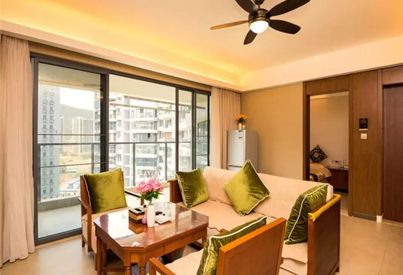 Hotelli Sanya Linglong Lulushun