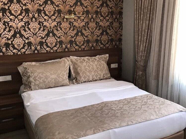 هتل Senturkler Suite